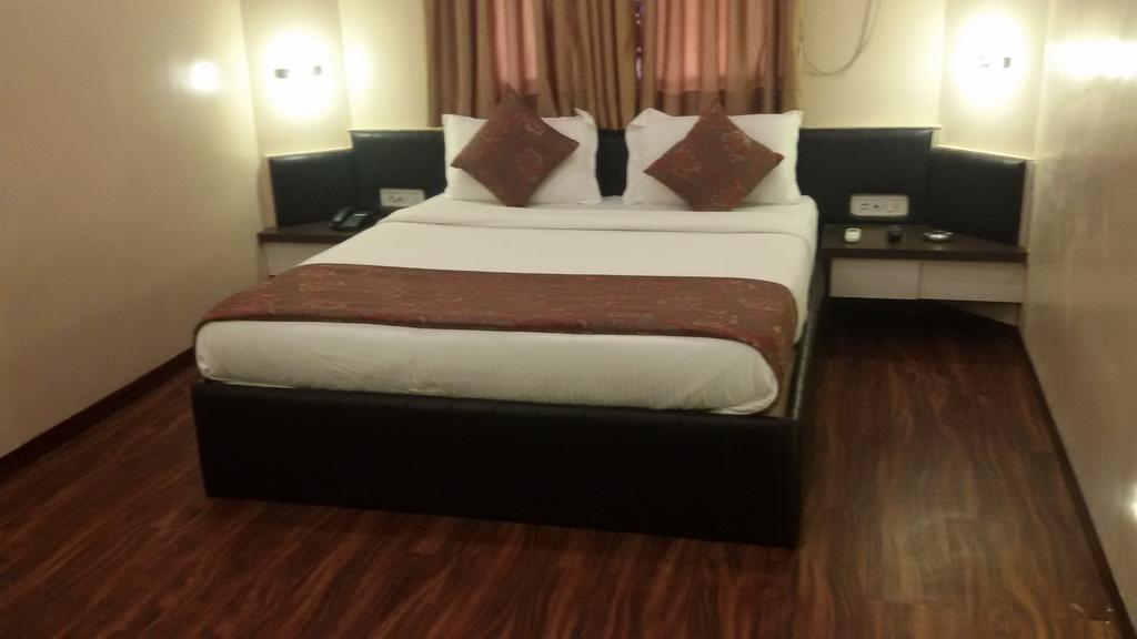 Hotel Vijay Residency-Delux